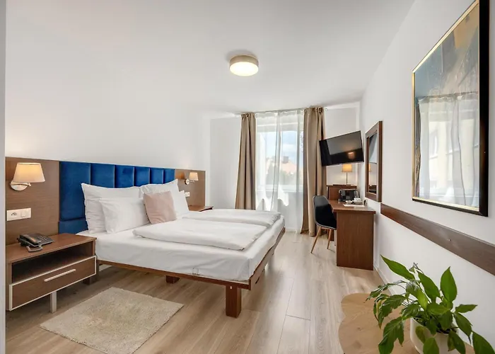 Hotel Antares