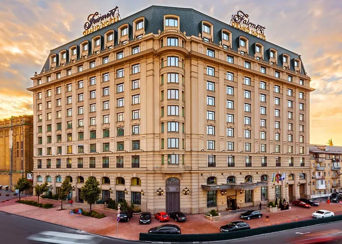 Fairmont Grand Kyiv