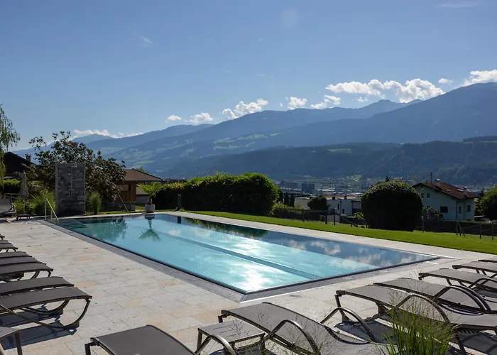 Hotels with tennis Huberhof