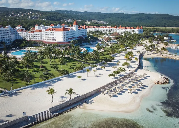 Bahia Principe Luxury Runaway Bay (Adults Only)
