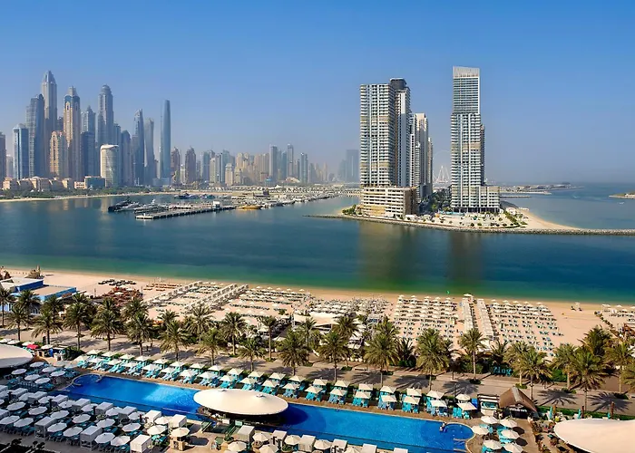 Beach Hotels Hilton Dubai Palm Jumeirah