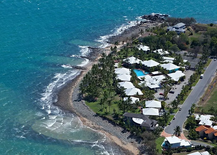 3 star hotels At Dolphin Heads