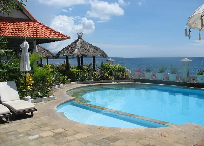 Beach hotel: Kembali Beach Bungalows