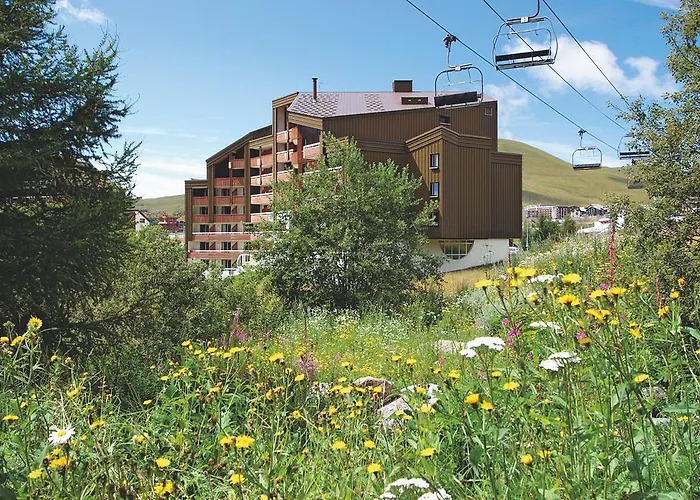 Pet Friendly hotel: Residence Pierre & Vacances Les Bergers