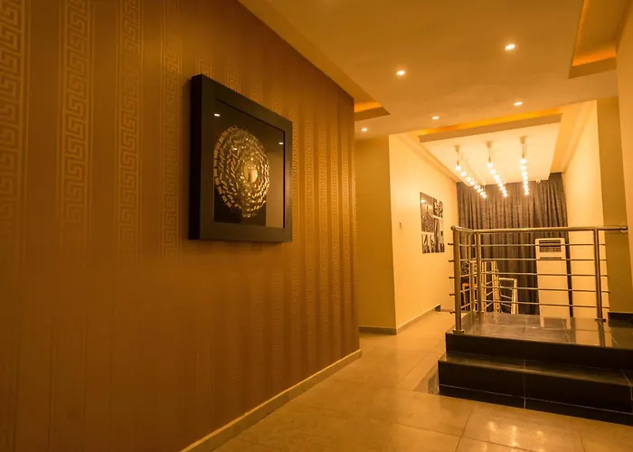 3 star hotels Iris Wuse 2