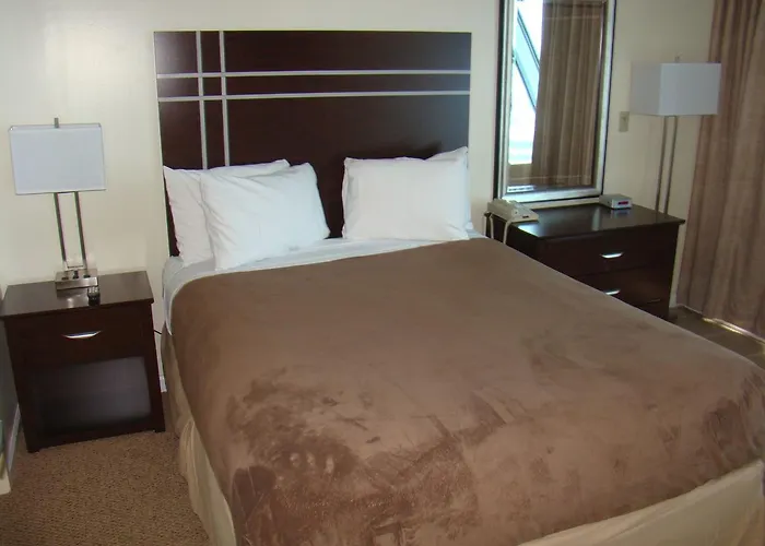 3 star hotel: Atlantic Palace Suites