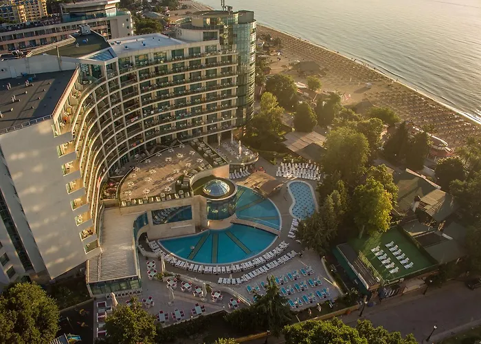 Marina Grand Beach