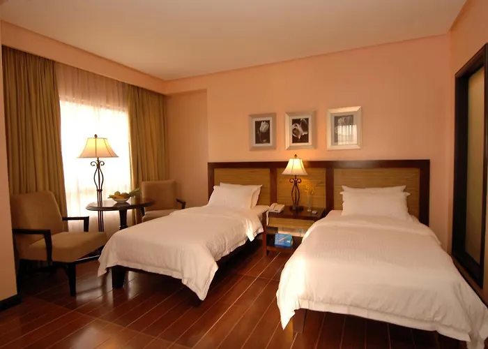 Planta Centro Bacolod Hotel & Residences
