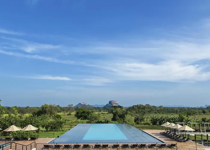 In Luxury hotels Aliya Resort And Spa - Thema Collection