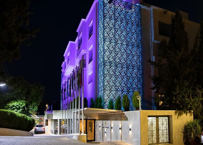 Family Hotel: Amman International Hotel
