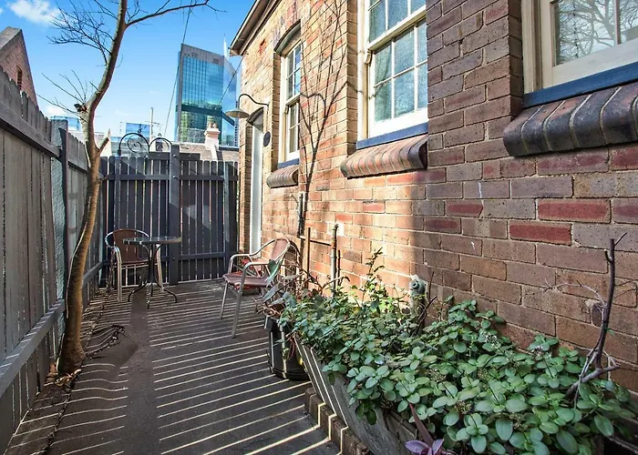 B&B only: Sydney Harbour Bed And Breakfast