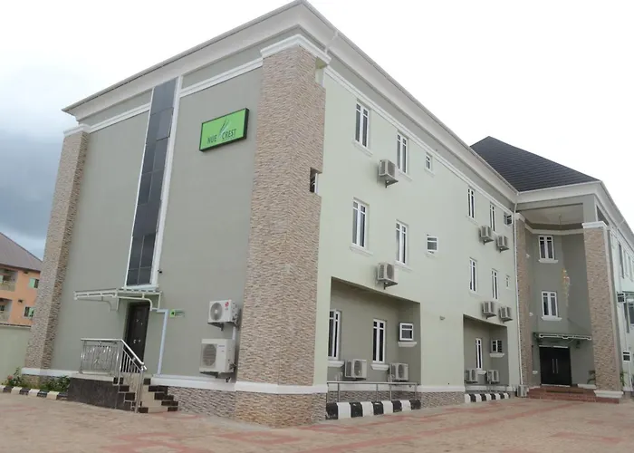 Jacuzzi hotel: Nue-Crest Hotels & Suites