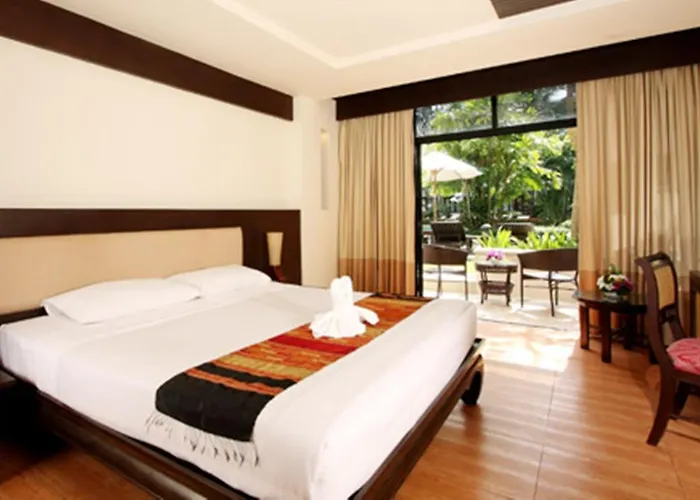 Golf hotel: Thara Patong Beach Resort & Spa