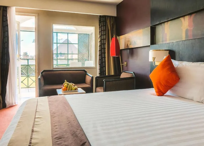 Hotel with view: Mercure Cairo Le Sphinx